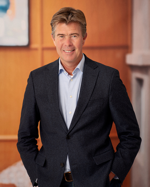Axel Karlsson Low