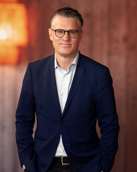 Martin Bjöörn Low