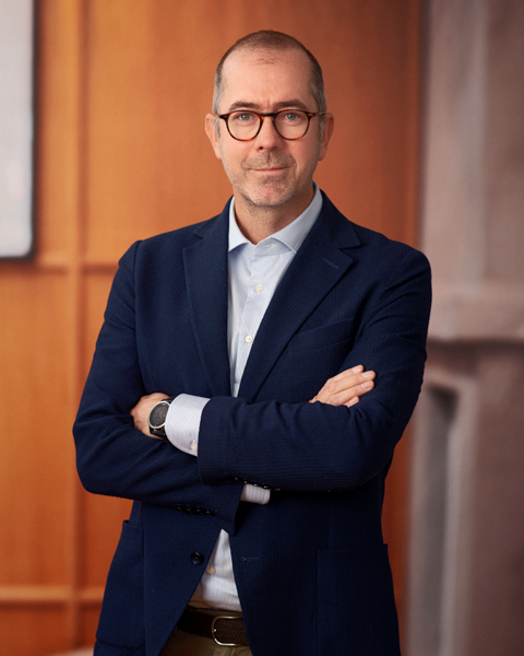 Linus Hägg Low